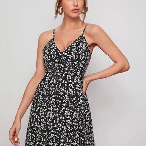 Mini dress shein black and white v back